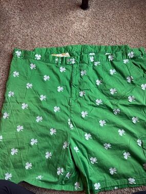 Men's Green Cargo Shorts with White Clover Print